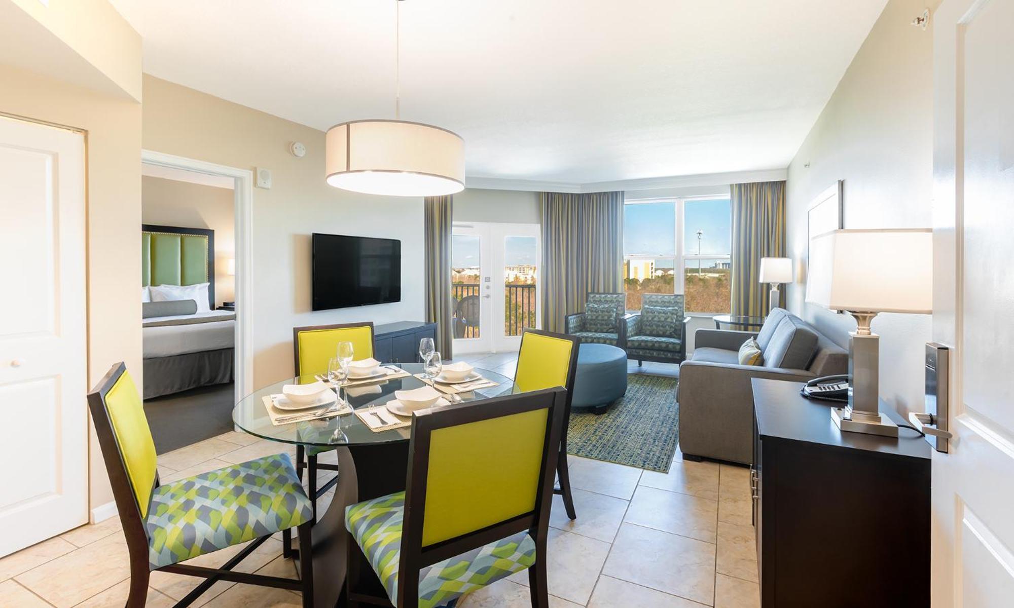 King One Bedroom Suite Kitchen